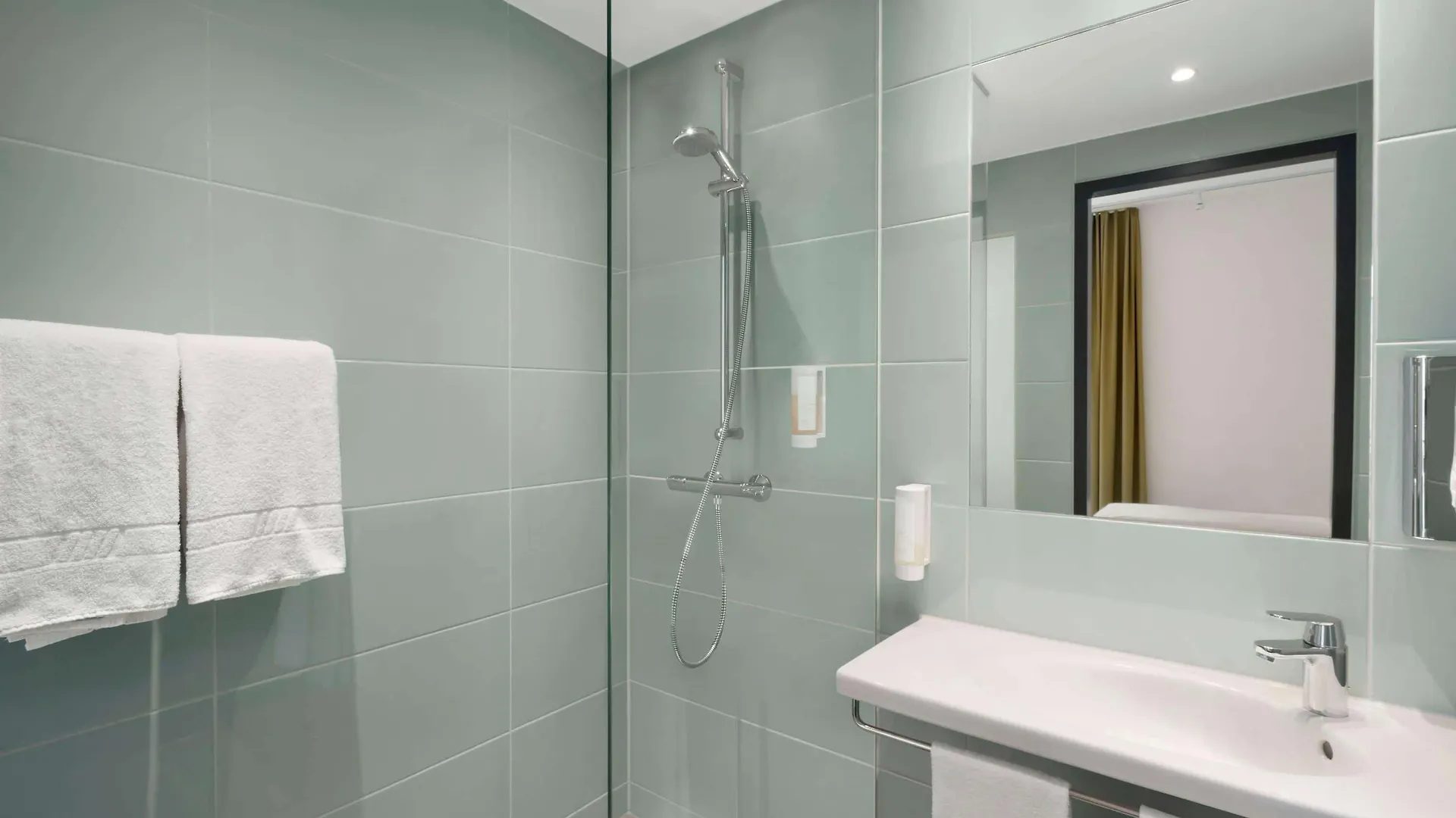 Super 8 By Wyndham Munich City West 3*,  Germany