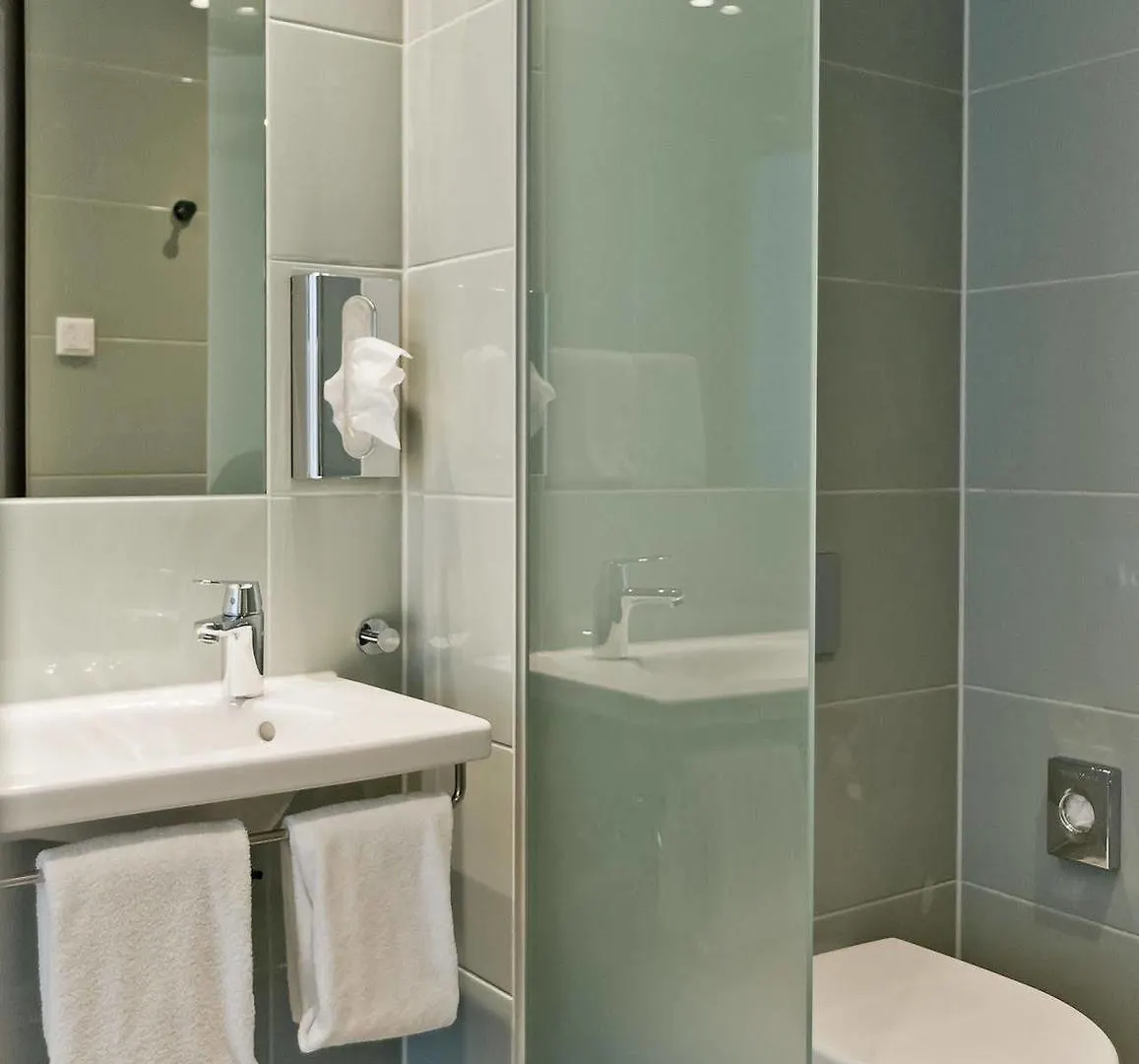 Super 8 By Wyndham Munich City West Germany