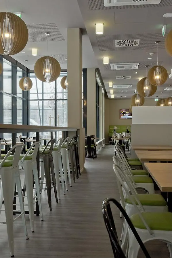 *** Hotel Super 8 By Wyndham Munich City West Germany