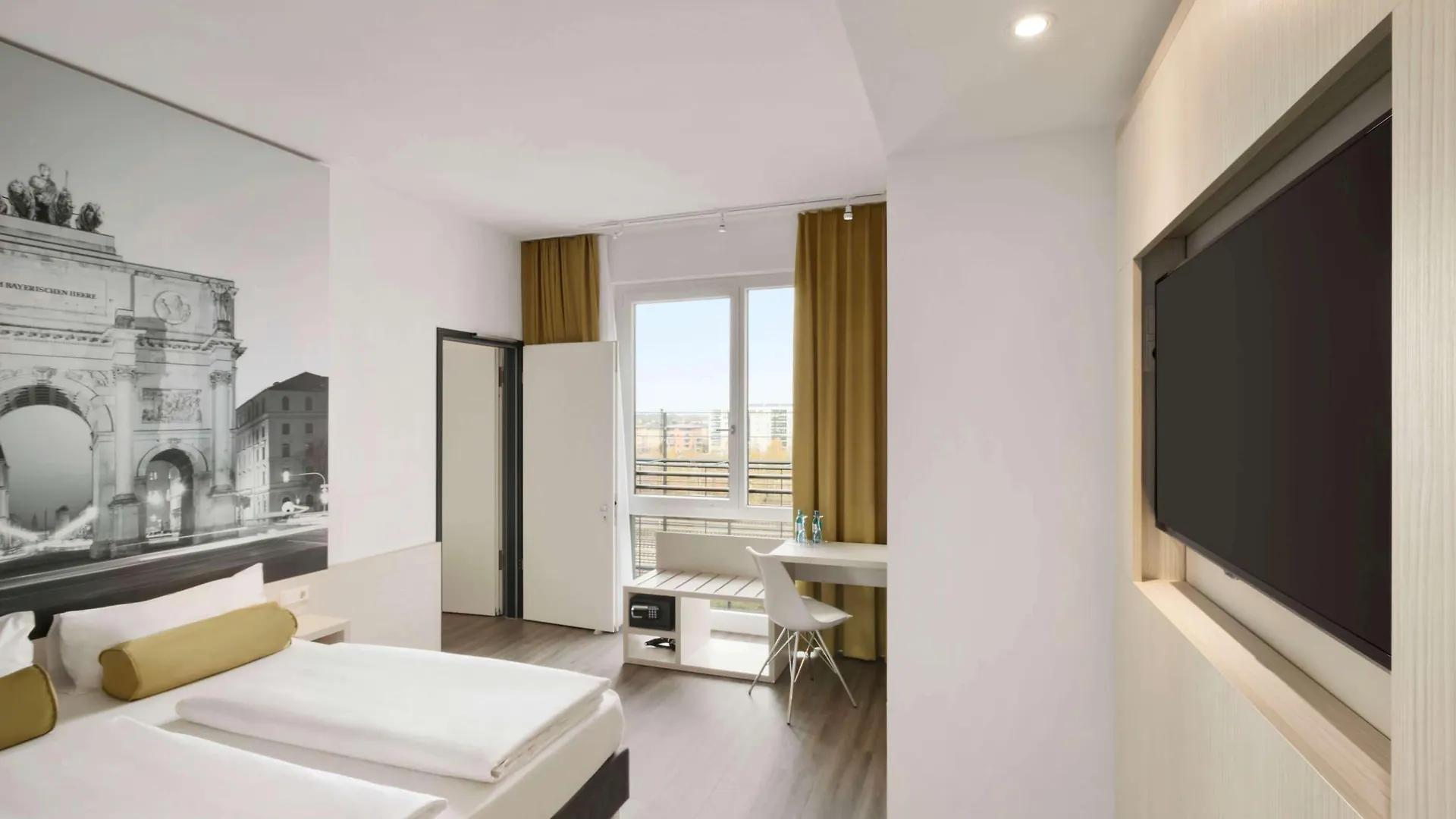 *** Hotel Super 8 By Wyndham Munich City West Alemania