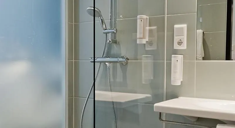 Hotel Super 8 By Wyndham Munich City West
