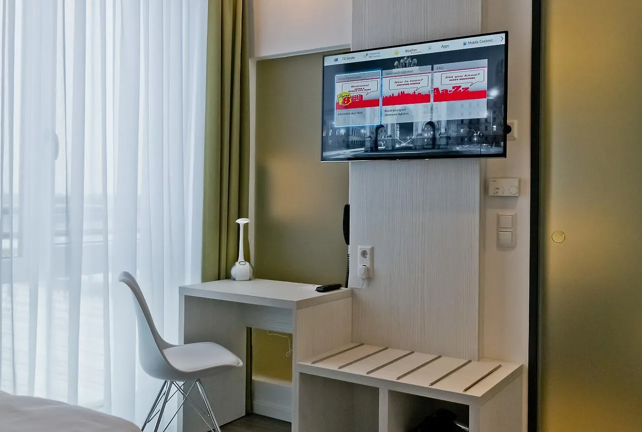 Super 8 By Wyndham Munich City West